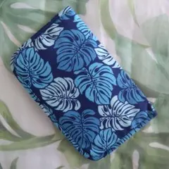 お薬手帳ケース　モンステラ柄