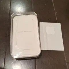 iPod touch ケースとイヤホン