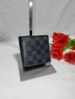 ルイヴィトン ポルトフォイユマルコ ダミエ グラフィット 二つ折り財布