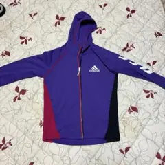 adidas フード付きパーカー 紫/赤/黒