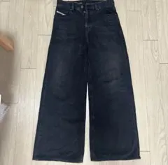 DIESEL DSIRE shorts 黒 レザー風 23インチ - メルカリ