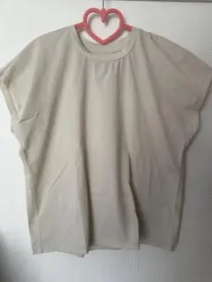 しまむら CLOSSHI SPORTS 半袖Tシャツ ベージュ Lサイズのサムネイル