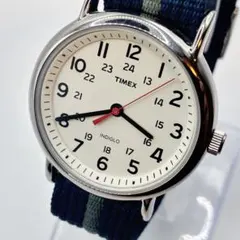 美品　稼働⭐️TIMEX 腕時計　Weekender クォーツ　メンズ　シルバーのサムネイル