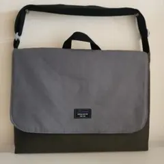 Item thumbnail for item 94069d2c-ef4f-4f54-969d-46c0f299d492