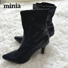 Item thumbnail for item bcefa47a-4413-4e45-a90c-270446fd332f