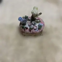陶器製 小鳥と花の小物入れ ジュエリーボックス