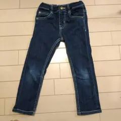 Item thumbnail for item b19f19d2-fb1d-452d-a0e6-c831d757b879