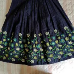 s*a様 ホコモモラ　ワンピース　お花畑刺繍カットワークレース　コットン　40