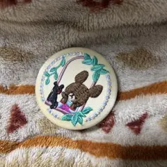 くまのがっこう 刺繍缶バッジ ジャッキー