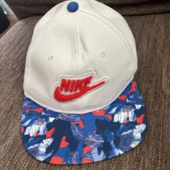 Nike フラワーパターンキャップ