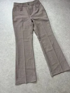 GU チェックセンタープレスフレアパンツ ブラウン Mサイズ 美シルエット