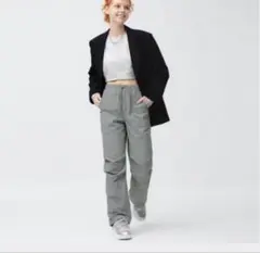 GU パラシュートパンツ　Sサイズ