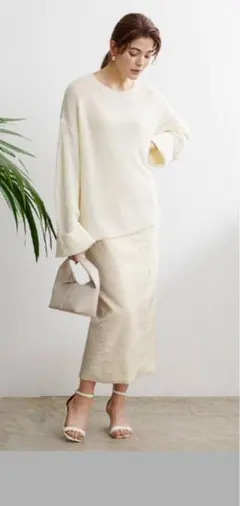 新品タグ付き　UR'S タイトスカート　ロングスカート