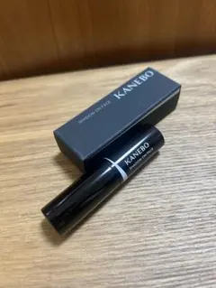 【人気】KANEBO シャドウオンフェース01 / リミテッドサイズ4.9g