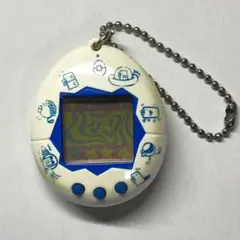 【動作品・匿名発送】たまごっち　英語版　白　青　ブルー文字　絵柄　BANDAI