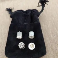 クロムハーツ クリスマス ノベルティ バルブキャップ 4個set - メルカリ