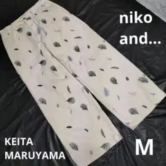 niko and...×KEITA MARUYAMA 刺繍総柄チノパンツのサムネイル