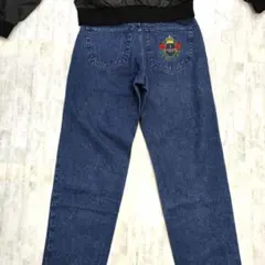 Item thumbnail for item 509a1aac-b6e8-4a4f-8a64-93e8ef263236