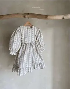 【最終値下げ】anneshirleyストライプ花柄ワンピース