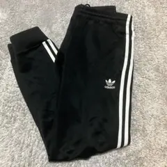 adidasジャージ　トラック　ズボン 黒