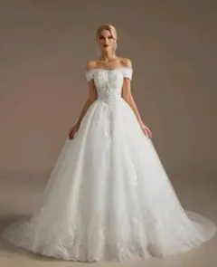 オフショルダー ビーズ刺繍 ウェディングドレス(おまけでヘアセット用飾り有り)