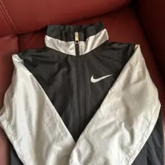キッズNIKE ナイロンジャケット ブラック×グレー