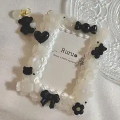 【B8】ホイップデコ　硬質ケース　トレカケース　白　黒　推し活　くま　チャーム