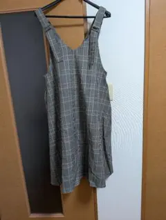 チェック柄サロペットワンピース