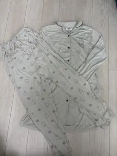 美品！　長袖パジャマ授乳口付き　ミッフィー　アイボリー