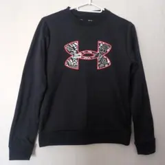 Under Armour 黒 トレーナー YLG