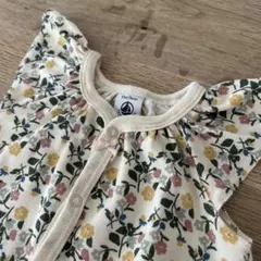 (74cm) PETIT BATEAU 半袖 フリル ロンパース 花柄
