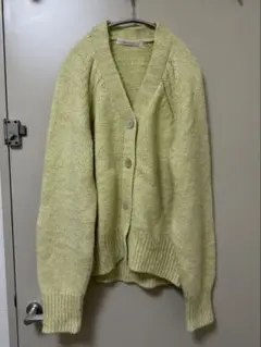 ジェナ　エスパスメルヴェイユ　長袖　カーディガン　イエロー