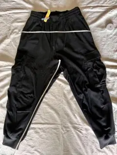 Y3 ブラックカーゴパンツのサムネイル