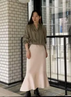 美品✴︎トゥモローランドボールジィリネンフリルスリーブ