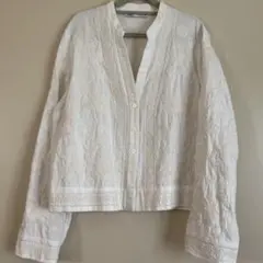 ZARA 刺繍入りリネン長袖シャツ