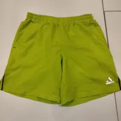 【レア】adidas ライムグリーン ショートパンツ Mサイズ