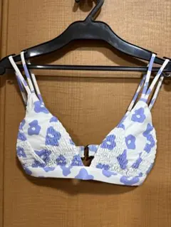 RESELVES シャーリングトライアングルビキニトップ　Sサイズ　未使用