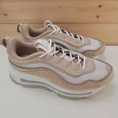 Item thumbnail for item dfabb066-a7ef-43bb-be7f-cd06788fd33b