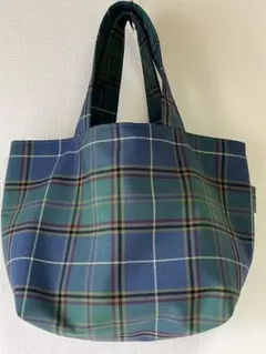 国産　綿麻タータンチェックの横長バッグ　紺×赤　ハンドメイド 国産 綿麻タータンチェックの横長バッグ 紺×赤 ハンドメイド