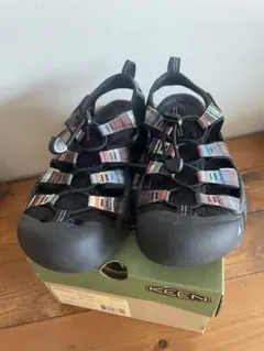 KEEN サンダル NEWPORT H2 ニューポート エイチツー レディースのサムネイル