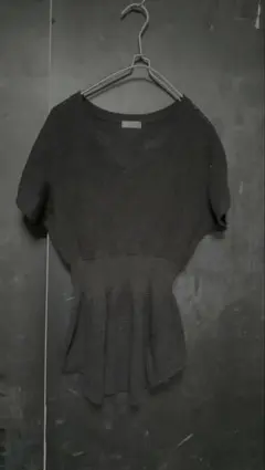 LOWRYSFARM　ペプラムニット