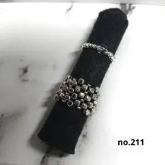 no.211ハンドメイドビーズリングシルバー×メタリック×クリア二点セット