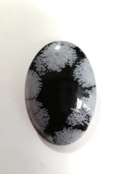 スノーフレークオブシディアン 雪片黒曜石 天然石 パワーストーン　ループタイ
