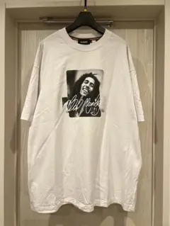XLARGE × BOB MARLEY BOX LOGO S/S TEE