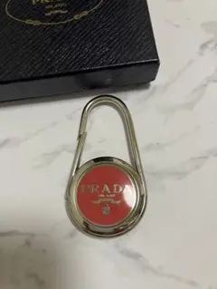 ✨良品✨PRADA プラダ クマ型キーホルダー ブラウン レザー シルバー