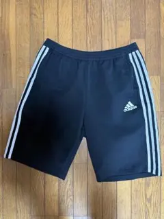 adidas ブラック ショートパンツ Mサイズ