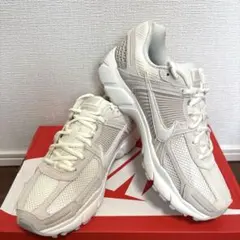 【新品未使用】ナイキ ズーム ボメロ 5 ライトオールウッドブラウン 25.5のサムネイル