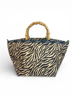 Item thumbnail for item 208e8123-34ac-44ad-b002-18eb73b2f7ac