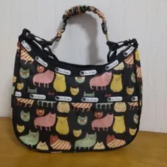 ショルダー紐付き　ハンドバッグ　黒系のサムネイル