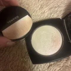 CHANEL Poudre Lumière ハイライトパウダー 8.5g